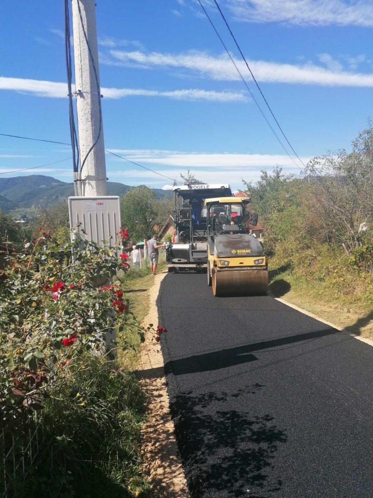 Општина завршила асфалтирање пута у Загорју, радове обишао предсједник Шћекић